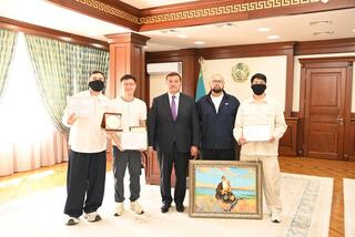 Глава региона принял участников и продюсеров группы «6ELLUCCI»