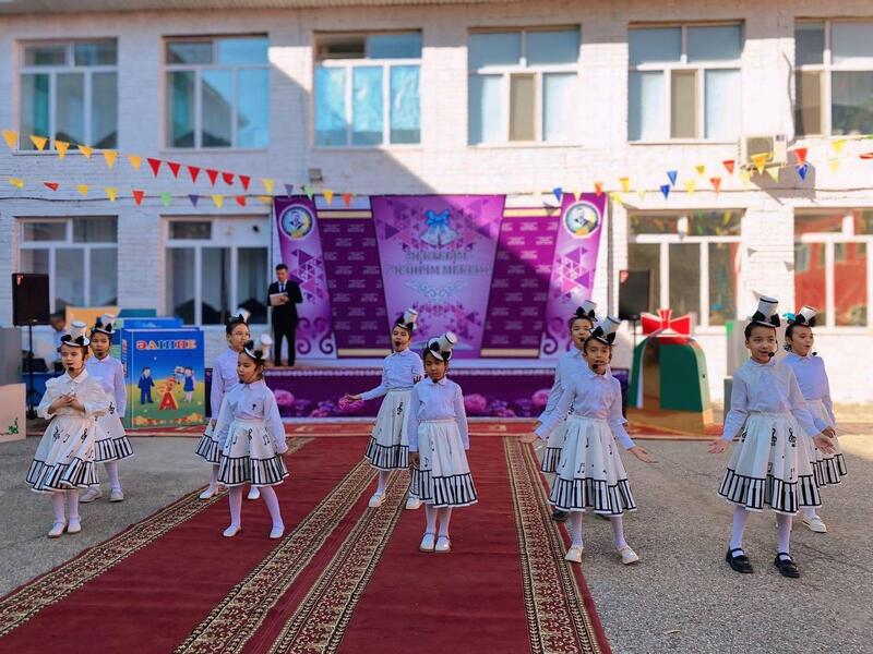 В новом учебном году более 19 тысяч актюбинских первоклассников пошли в школу