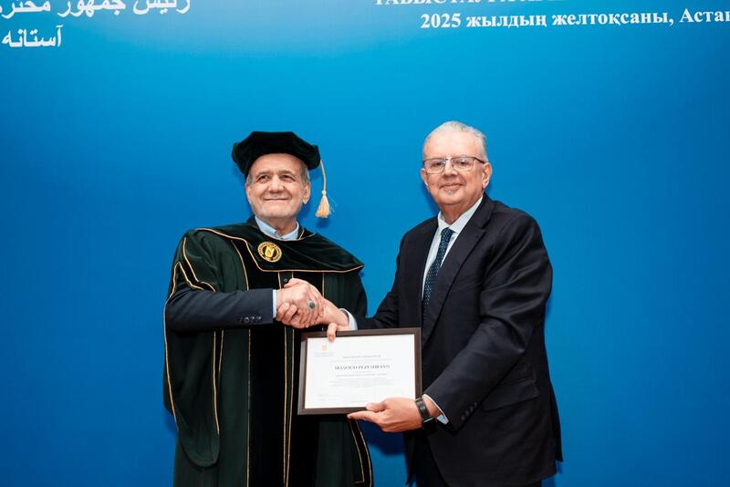 ПРЕЗИДЕНТ ИРАНА ПОСЕТИЛ ЦЕНТР СЕРДЦА