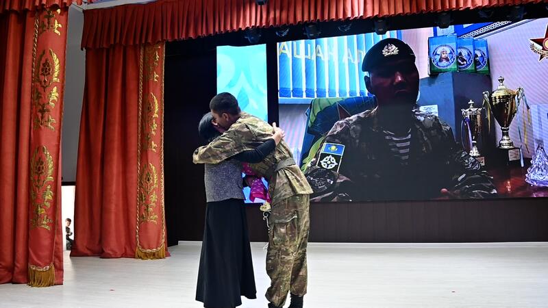 В Абайской области прошли встречи информационно-разъяснительной группы Министерства обороны