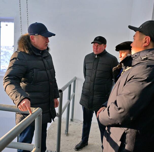 Аким Павлодарской области Асаин Байханов совершил рабочую поездку в Баянаульский район, где оценил ход реализации ключевых инфраструктурных, проектов