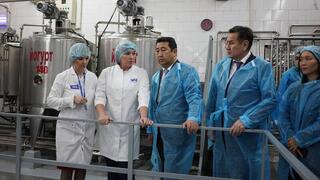 Министр сельского хозяйства РК и аким ВКО посетили компанию «Эмиль» в Усть-Каменогорске