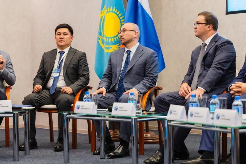 Актюбинская делегация принимает участие в Российско-Казахстанском форуме в Омске