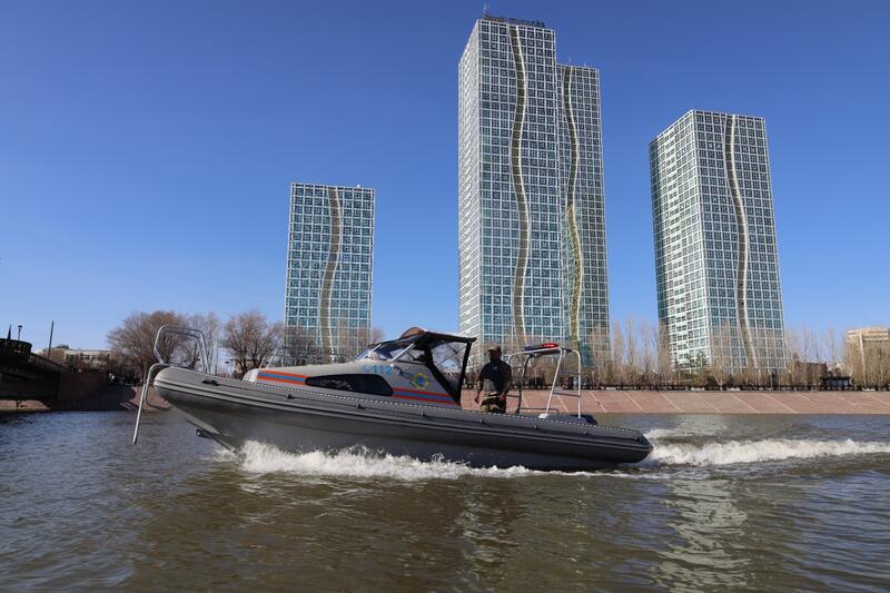 Безопасность на Есиле обеспечивают столичные спасатели