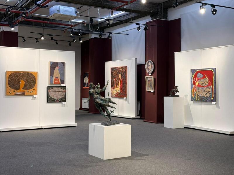 В Алматы презентовали альбом к 90-летию Союза художников и открыли выставку молодых талантов