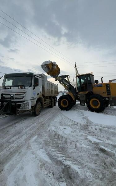 В области Абай продолжаются работы по вывозу снега и откачке талых вод