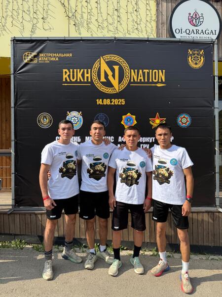 Кто сильнее: в Алматы десантники покорили сложнейшую полосу препятствий