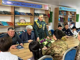 В ВКО состоялась встреча молодежи с ветеранами