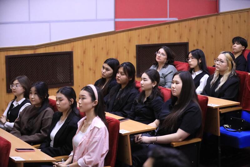 Таза Қазақстан: Прошел показ экологического документального фильма «Топырақтың алты дюймі»