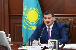 Рассмотрены вопросы развития жилищного строительства и цифровизации