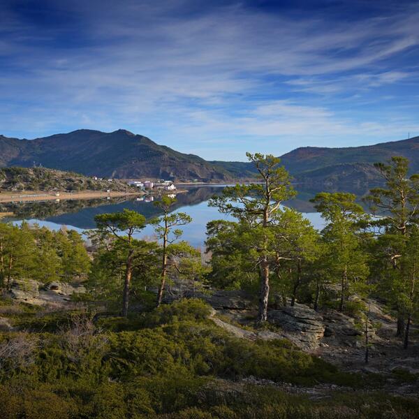 Асаин Байханов ознакомился с реализацией туристических проектов в Баянауле