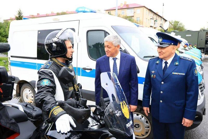 Современные лаборатории, новые патрульные машины и мотоциклы получили карагандинские полицейские