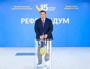 Глава региона проголосовал на республиканском референдуме