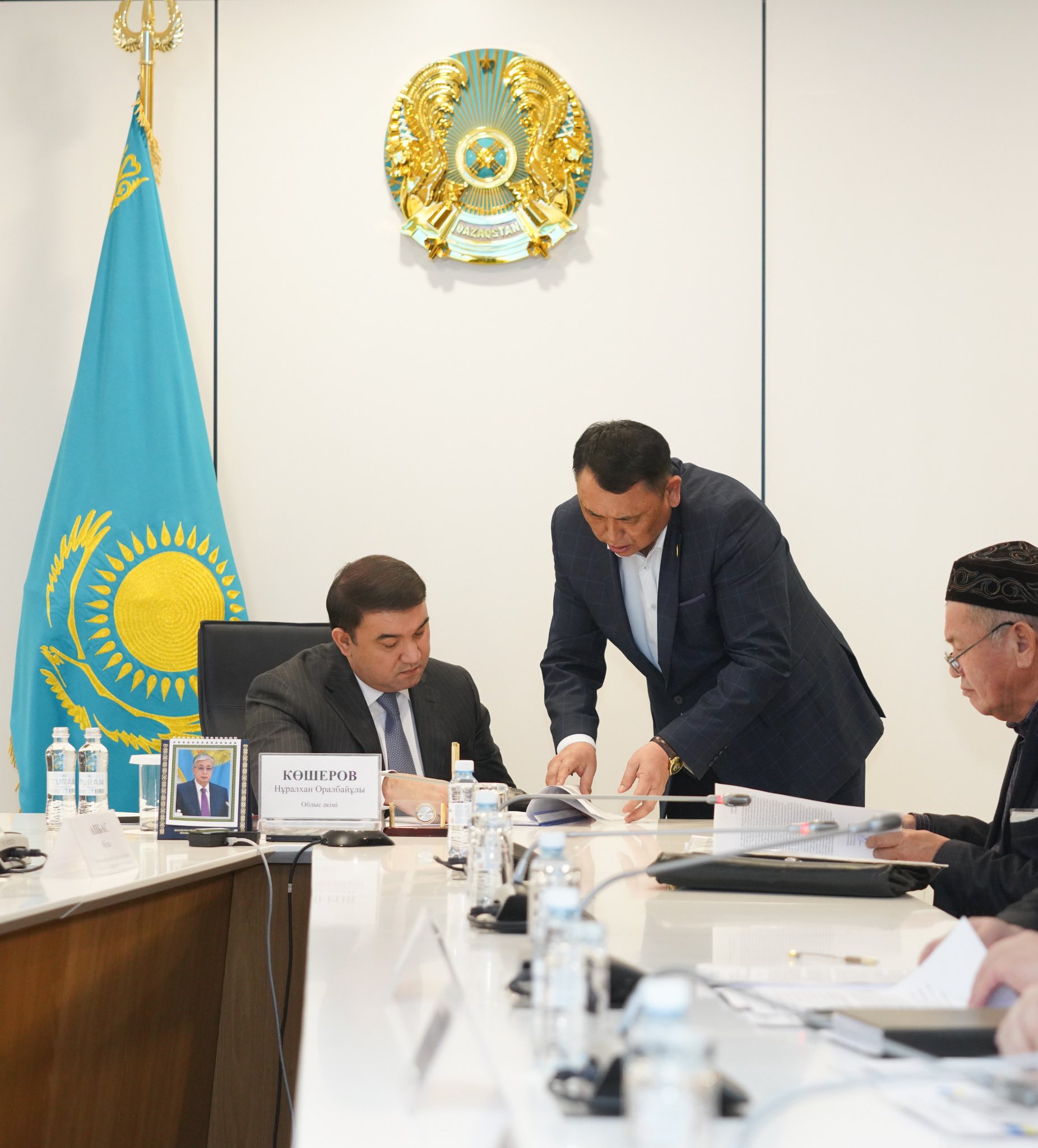 АКИМ ТУРКЕСТАНСКОЙ ОБЛАСТИ ПРОВЕЛ ОЧЕРЕДНОЙ ПРИЕМ ГРАЖДАН, ВЫСЛУШАВ ОБРАЩЕНИЯ И ПРЕДЛОЖЕНИЯ ЖИТЕЛЕЙ