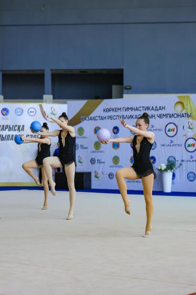 В Астане проходит чемпионат Казахстана по художественной гимнастике среди мастеров спорта
