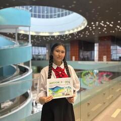 Казахстанская школьница создала технологию производства экоасфальта из пластиковых отходов