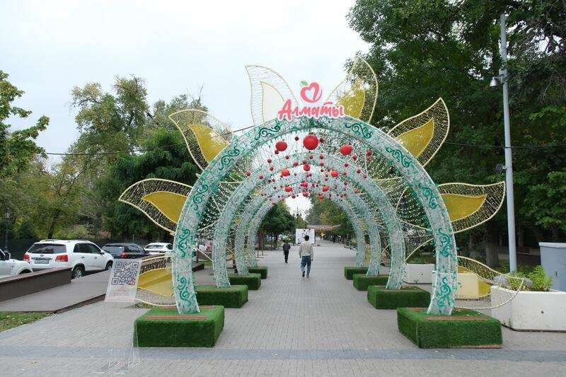 Алматинские инсталляции: как украшали город Алматы на День города