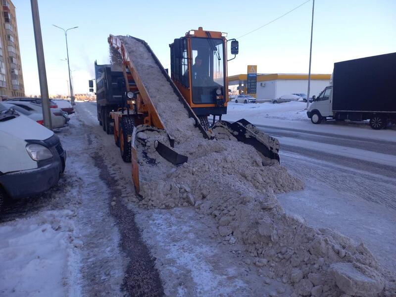 Около трех тысяч дорожных рабочих задействованы в снегоуборочных работах в Астане