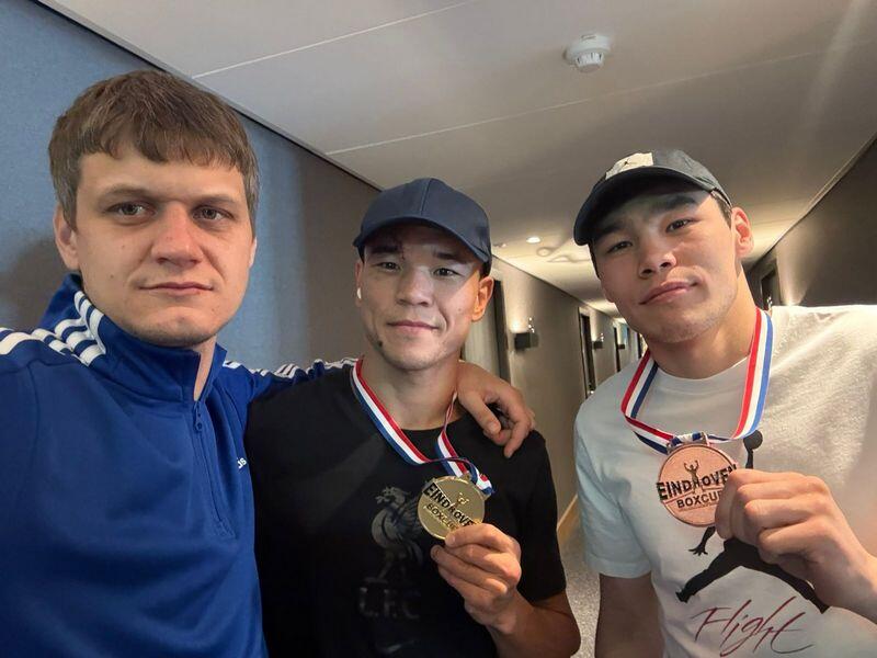 Золото и бронзу завоевали карагандинцы на международном турнире по боксу в Нидерландах