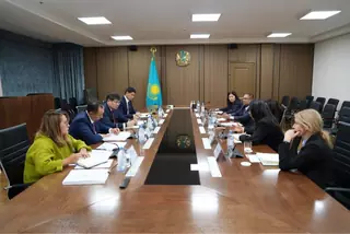 Министр финансов РК Мади Такиев провел встречу со Специальным представителем Генерального секретаря ООН по вопросам насилия в отношении детей