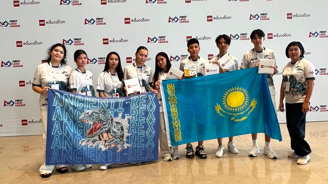 Карагандинские школьники вошли в число лучших на международном чемпионате по робототехнике в Пекине