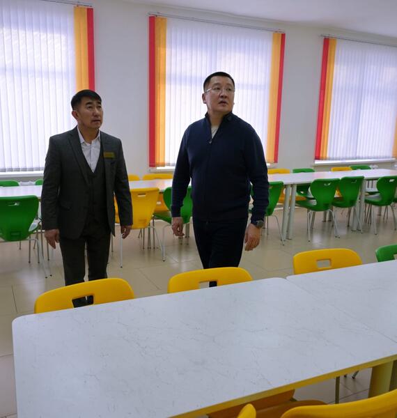 Аким Павлодарской области Асаин Байханов совершил рабочую поездку в Баянаульский район, где оценил ход реализации ключевых инфраструктурных, проектов