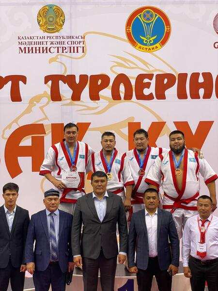 Спортсмены Вооруженных сил победили в состязании қазақ күресі