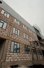 В мкр. Нурсая завершено 60% строительства новой поликлиники