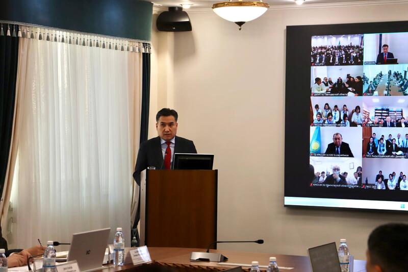 А. Ертаев провел совещание по обсуждению ключевых изменений в проект новой Конституции РК