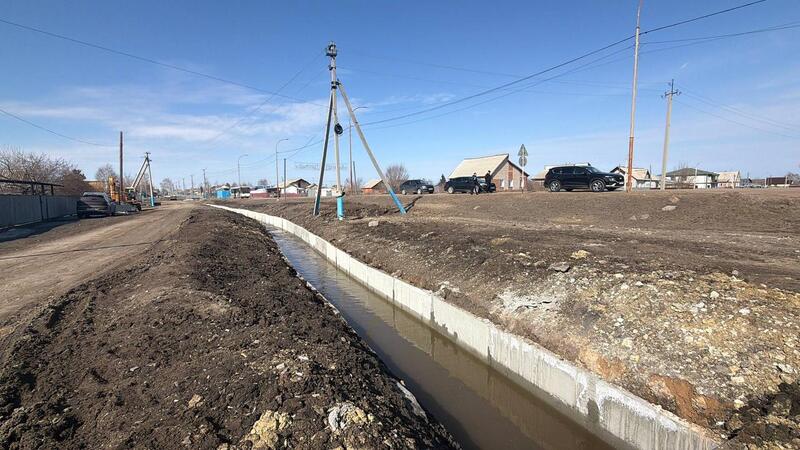 Аким Акмолинской области ознакомился с ходом противопаводковых мероприятий в г. Кокшетау