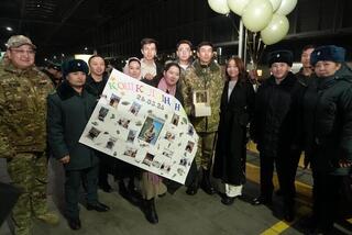 Первые солдаты прошлогоднего весеннего призыва вернулись в столицу после службы в армии