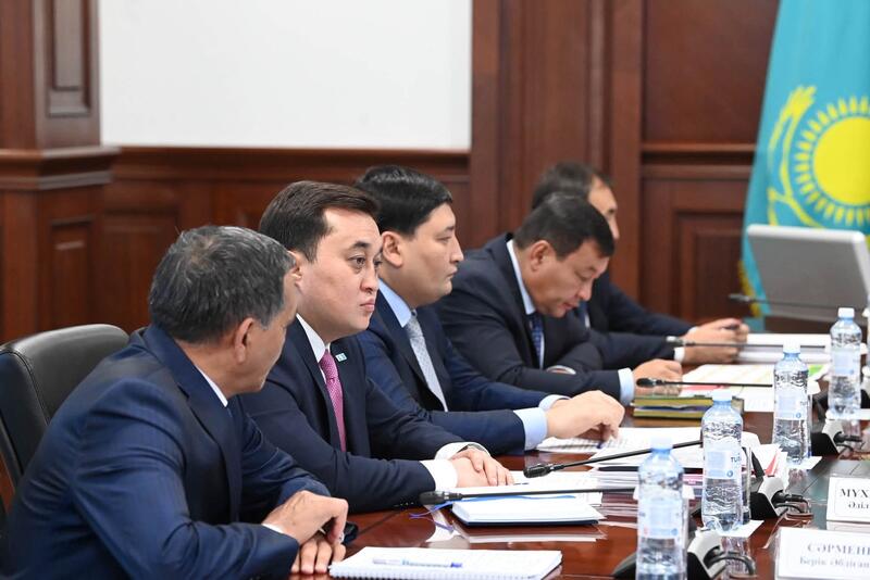 Алдағы үш жылдықта жүзеге асырылатын маңызды жобалар талқыланды