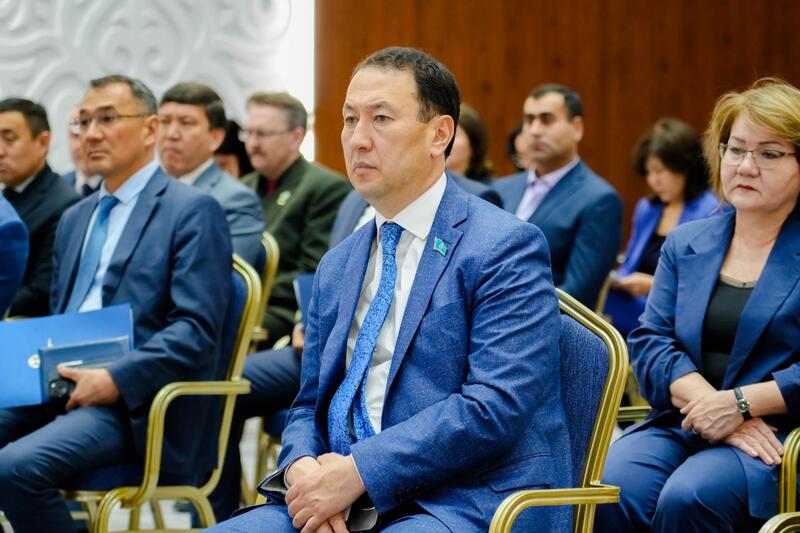 В астане обсудили реализацию инициатив национального курултая