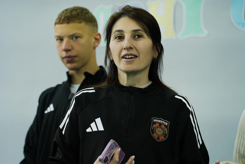 Игроки «Шахтёра» встретились со школьниками