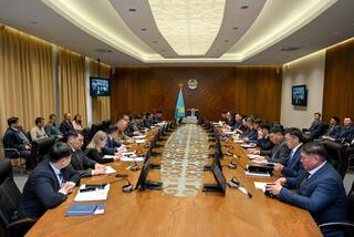 Прошло заседание областной трехсторонней комиссии по социальному партнерству и регулированию трудовых отношений