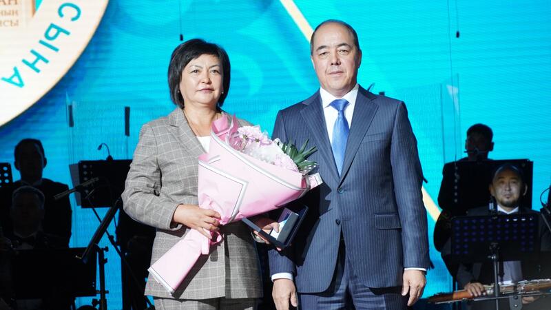 Конституция – прочная опора независимости страны