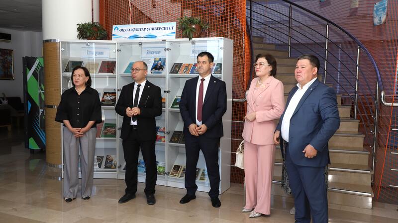 Студенты Оксфордского университета приехали в Туркестан изучать казахский язык